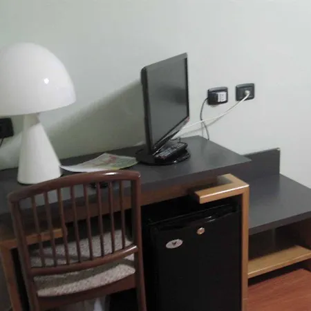Roma Hotel 3*